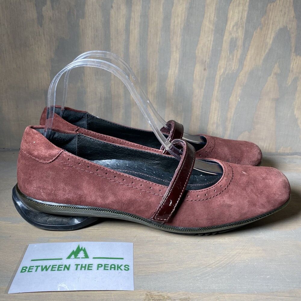 ASGI Womens 7.5 Splendor Mary Jane Shoes Burgundy Red Comfort Suede Slip On Flat